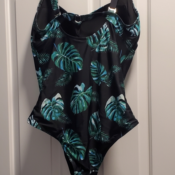One Piece Ruched Bathing Suit - Picture 7 of 10